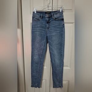 Judy Blue Light Blue High-Rise Relaxed Ankle Crop Jeans Size 3/26